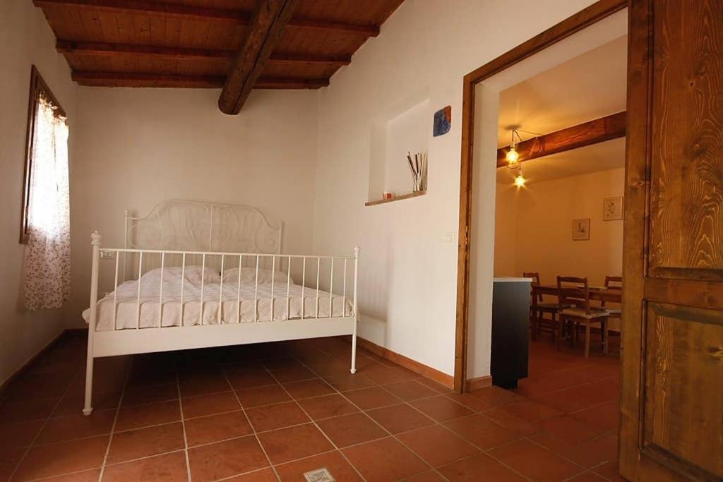 Villa Con Piscina 10 Posti Letto, L'Oliveta Di Rivalto Chianni Exterior photo